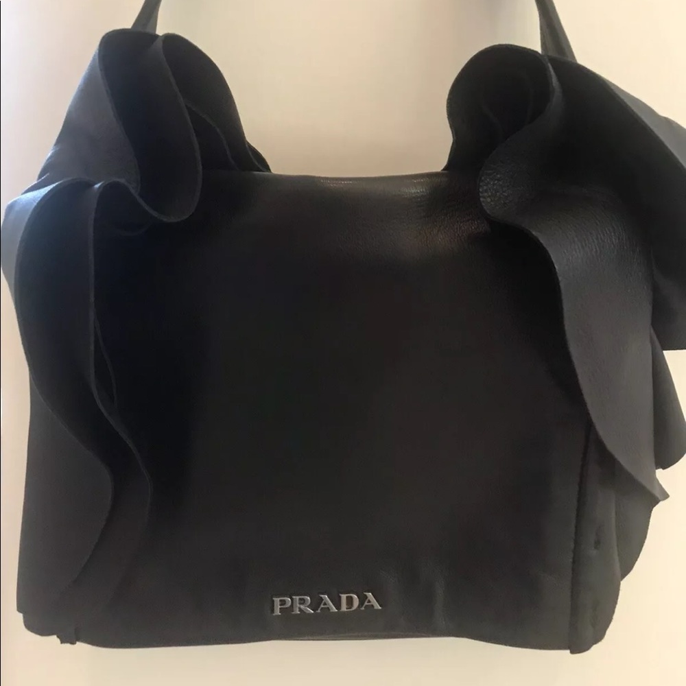 EUC Prada Leather Ruffle Handbag w dust bag